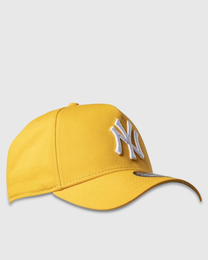 Yellow baseball cap cheap