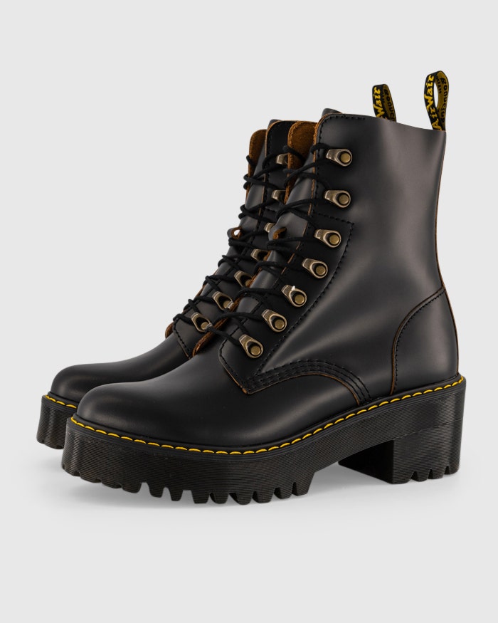 Leona vintage smooth doc martens top