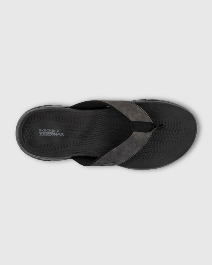 Skechers goga deals max mens slippers